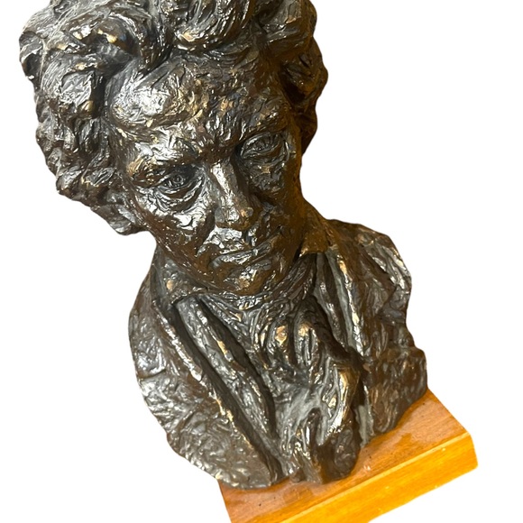 Vintage 1960s Beethoven Hand sculptured Austin Productions Statue on wood signed - Picture 3 of 12